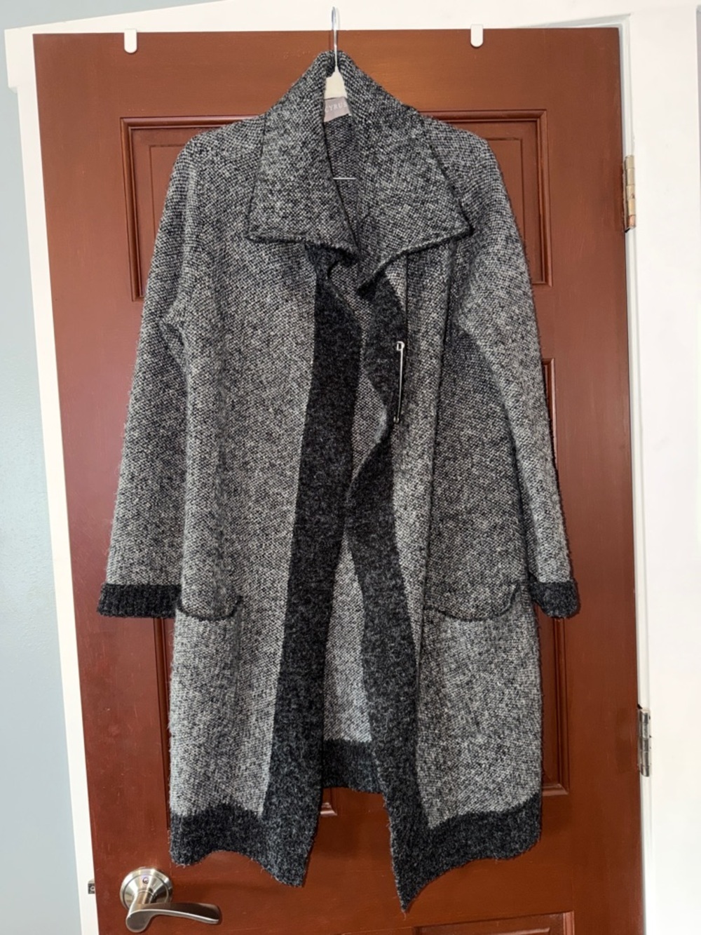 Cyrus Gray Open-Front Knit Cardigan with Dark Trim